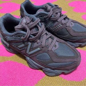 NWOT New Balance 9060 size 7 (men’s 5.5)